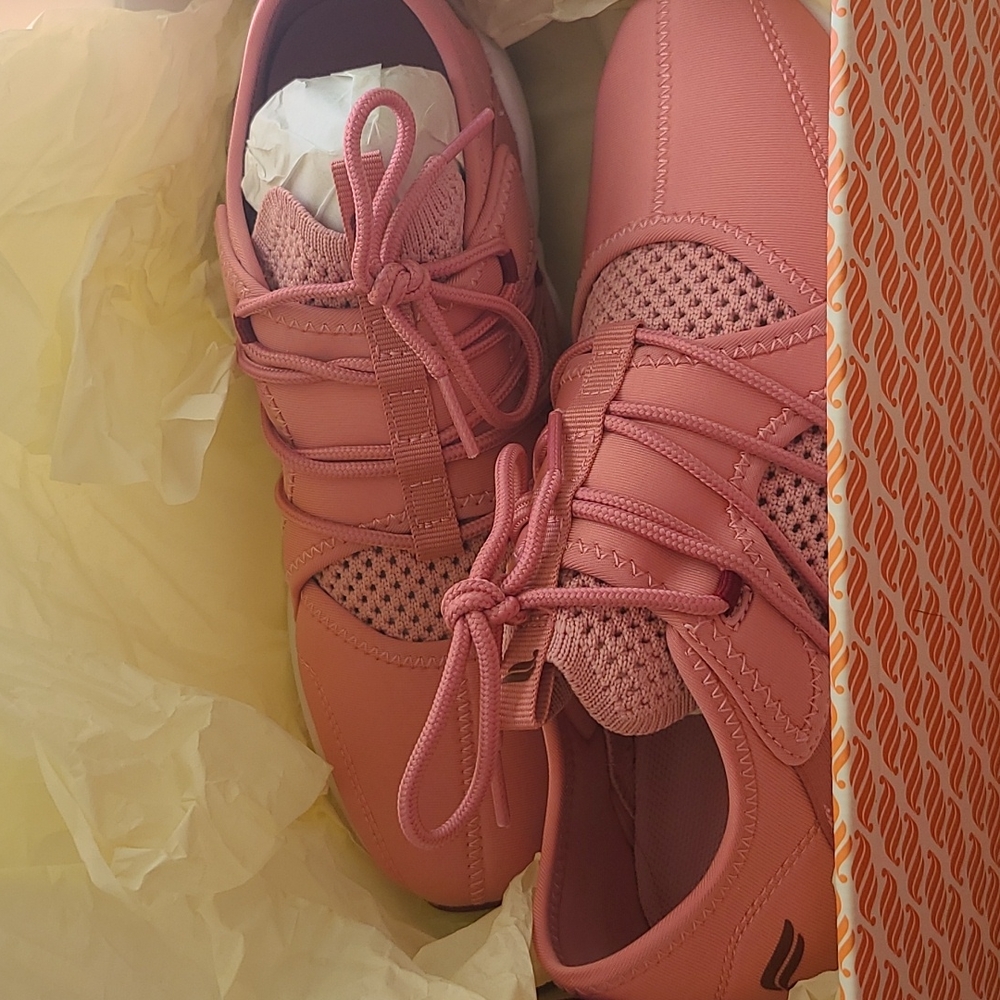 Fabletics Sneakers